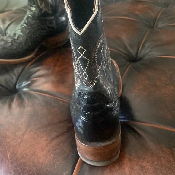 Black alligator boots black bought them from dallas texas no box